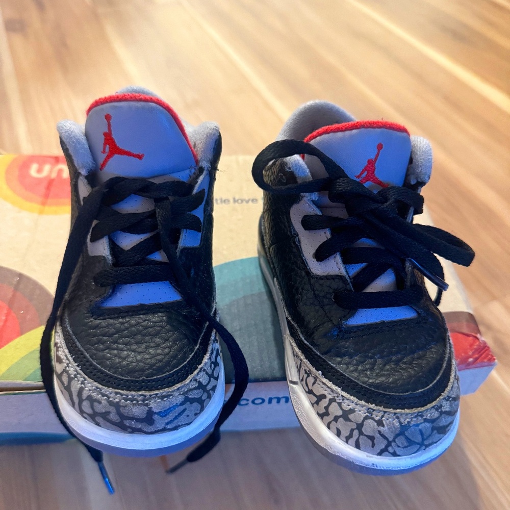Mid Jordans - Toddler 7